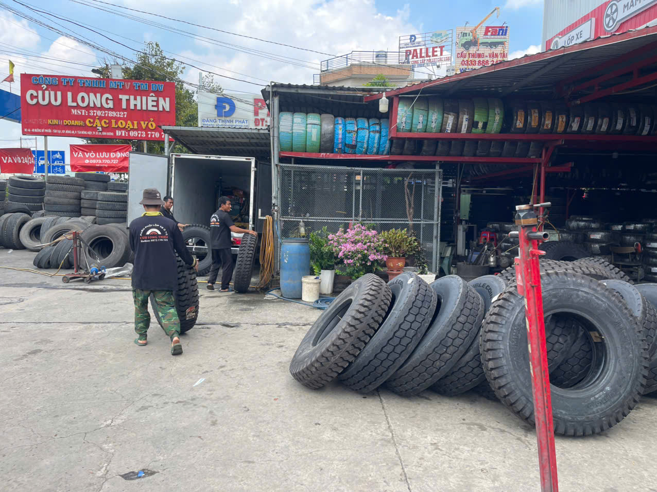 CUNG CẤP LỐP XE BEN - CỬU LONG THIÊN 